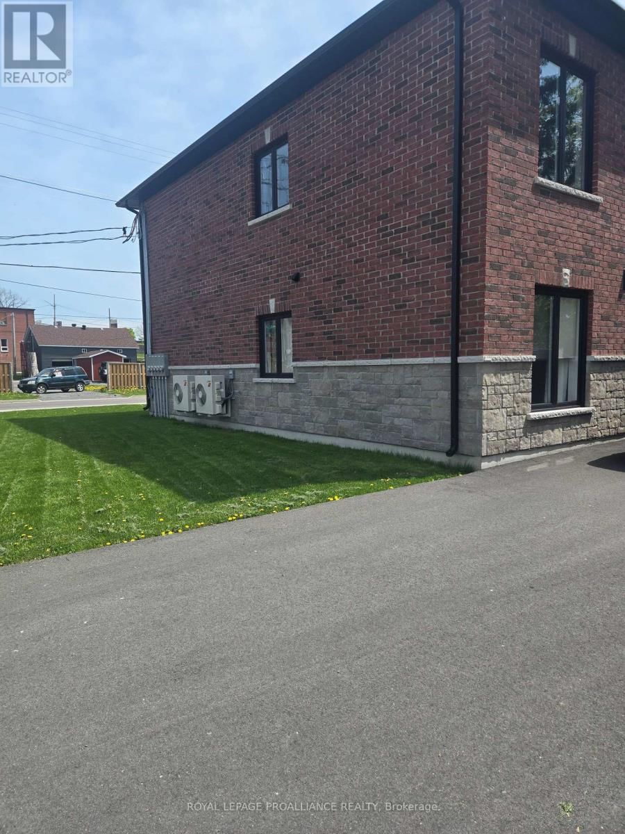 3 - 15 BAY STREET Image 14