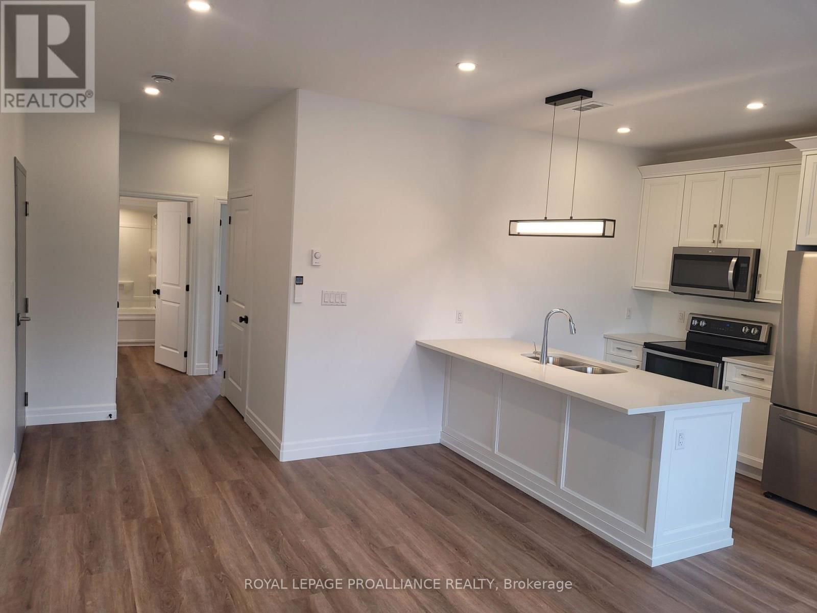 3 - 15 BAY STREET Image 6