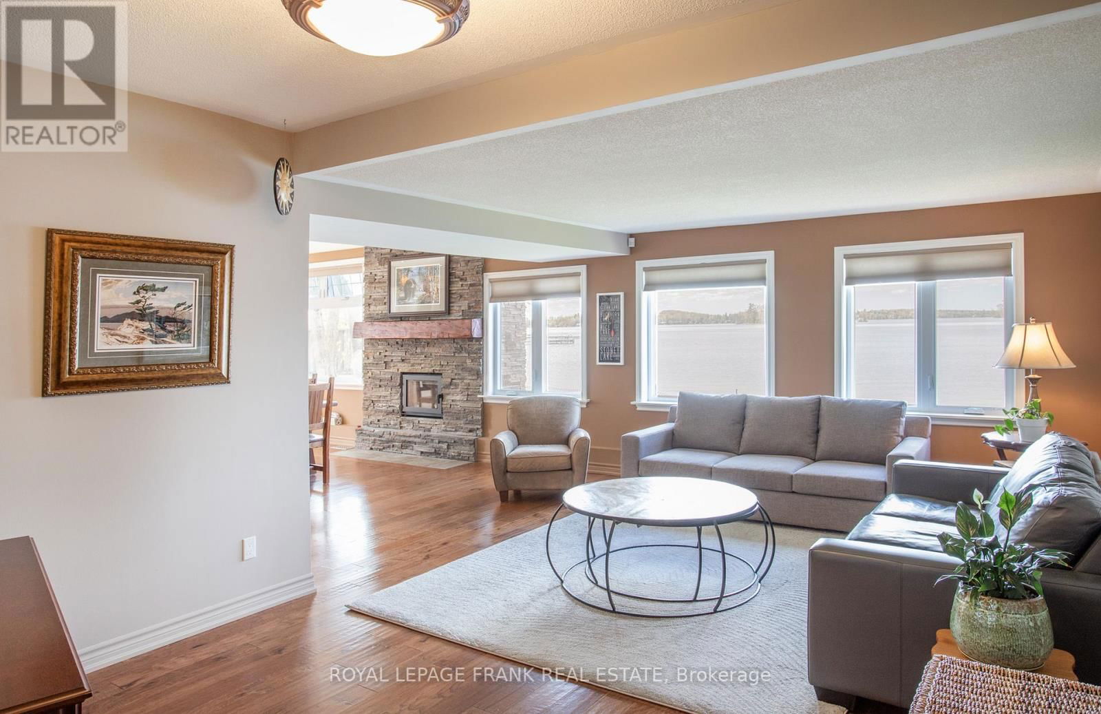 11 EDGEWATER DRIVE Image 14