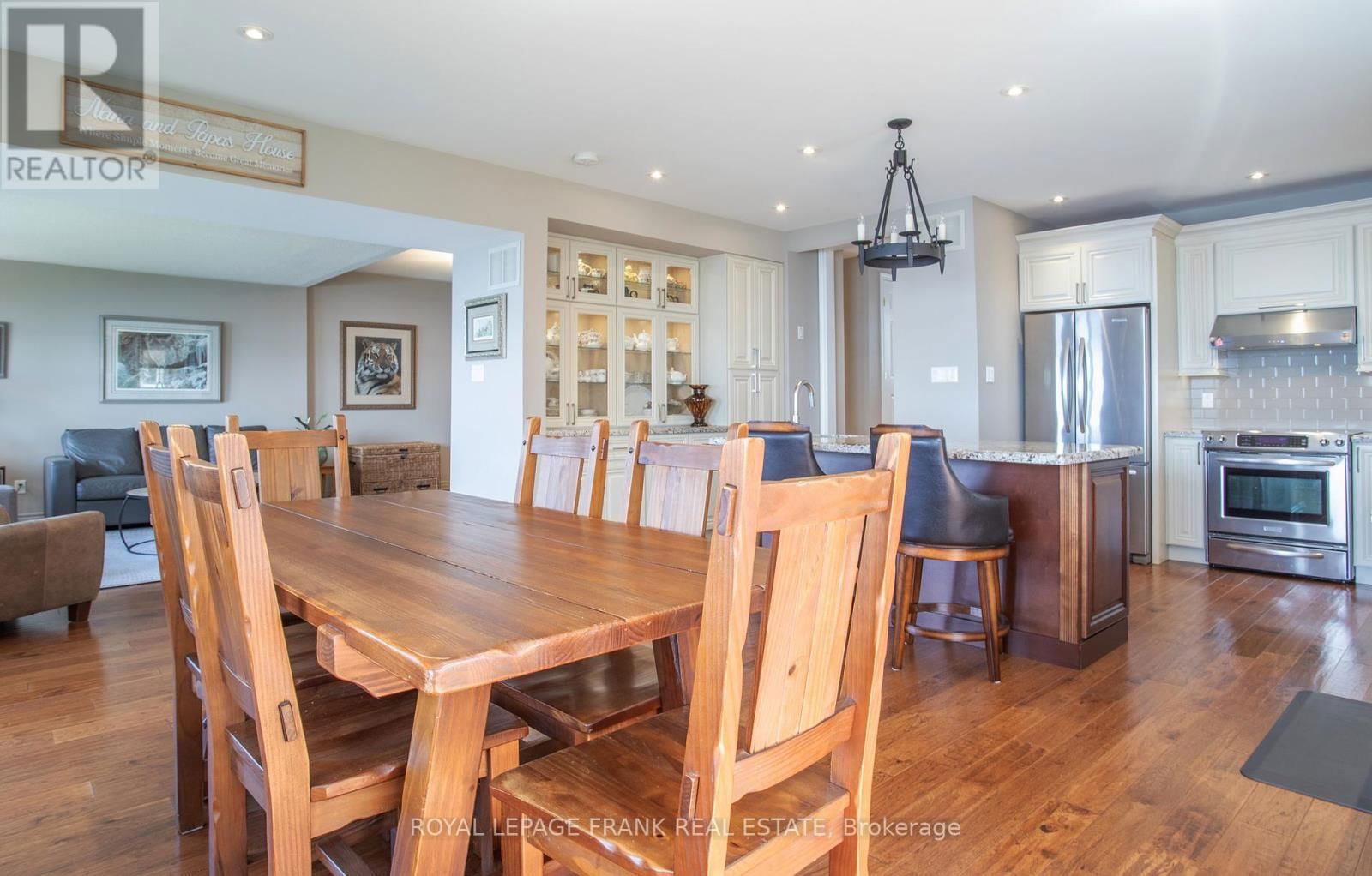 11 EDGEWATER DRIVE Image 19