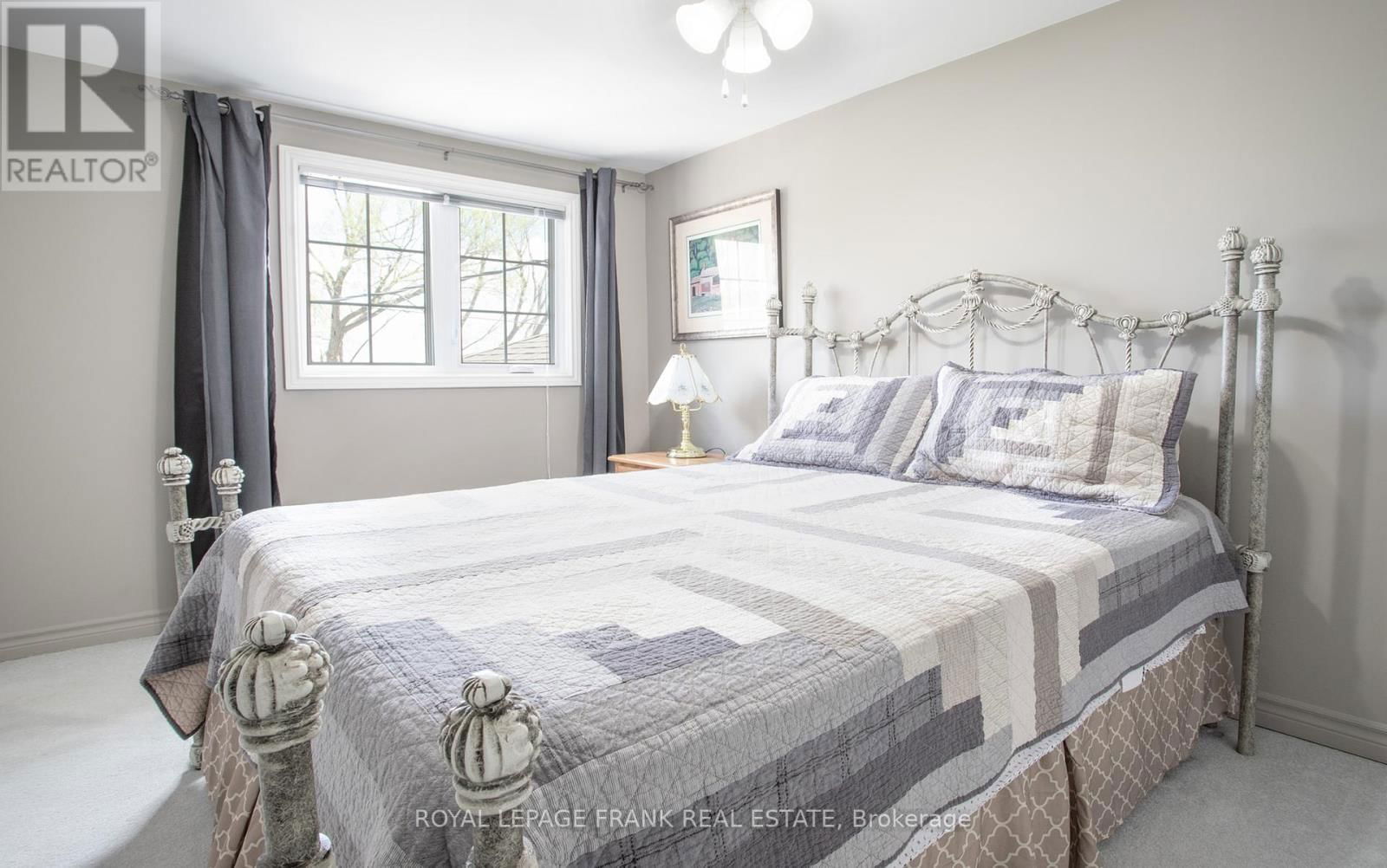 11 EDGEWATER DRIVE Image 31