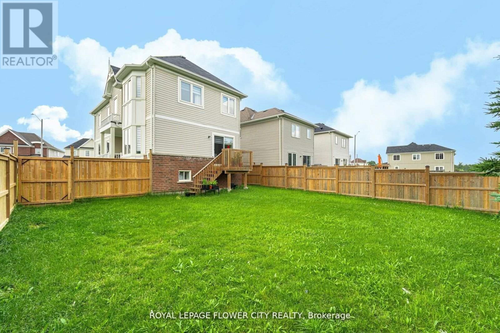 89 TODD CRESCENT Image 36