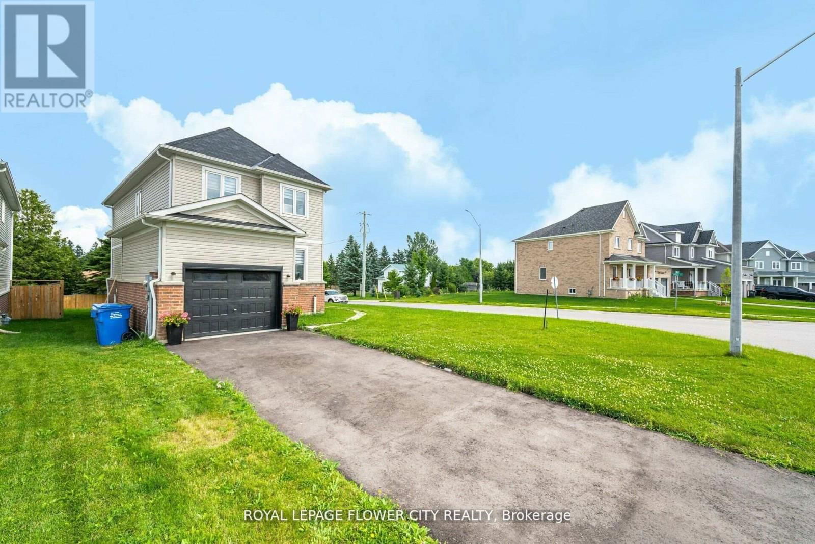 89 TODD CRESCENT Image 37