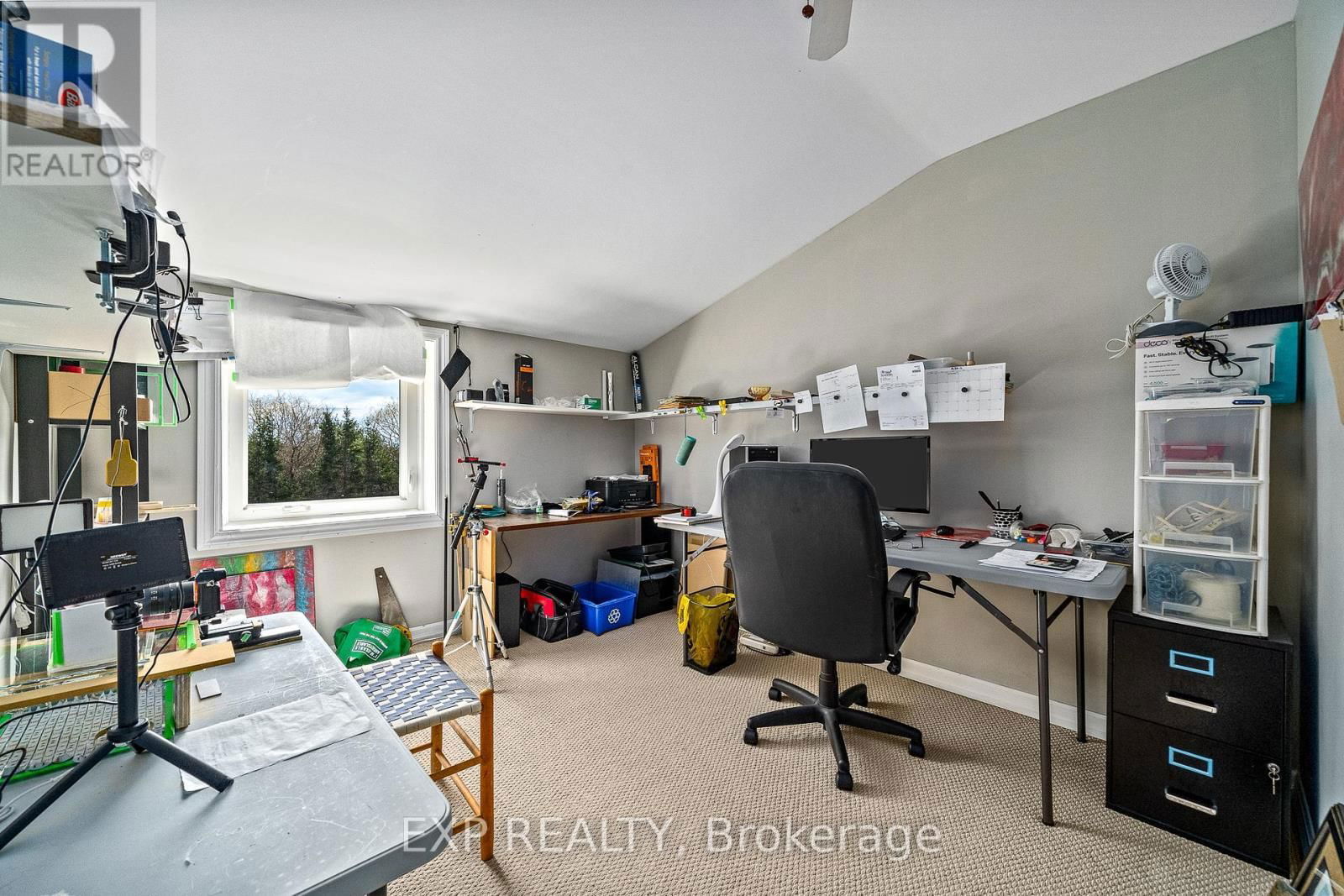 13445 LOYALIST PARKWAY Image 35