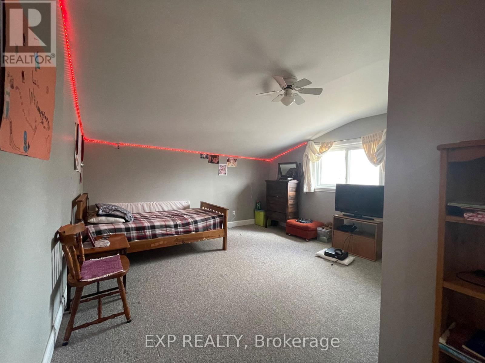 13445 LOYALIST PARKWAY Image 44