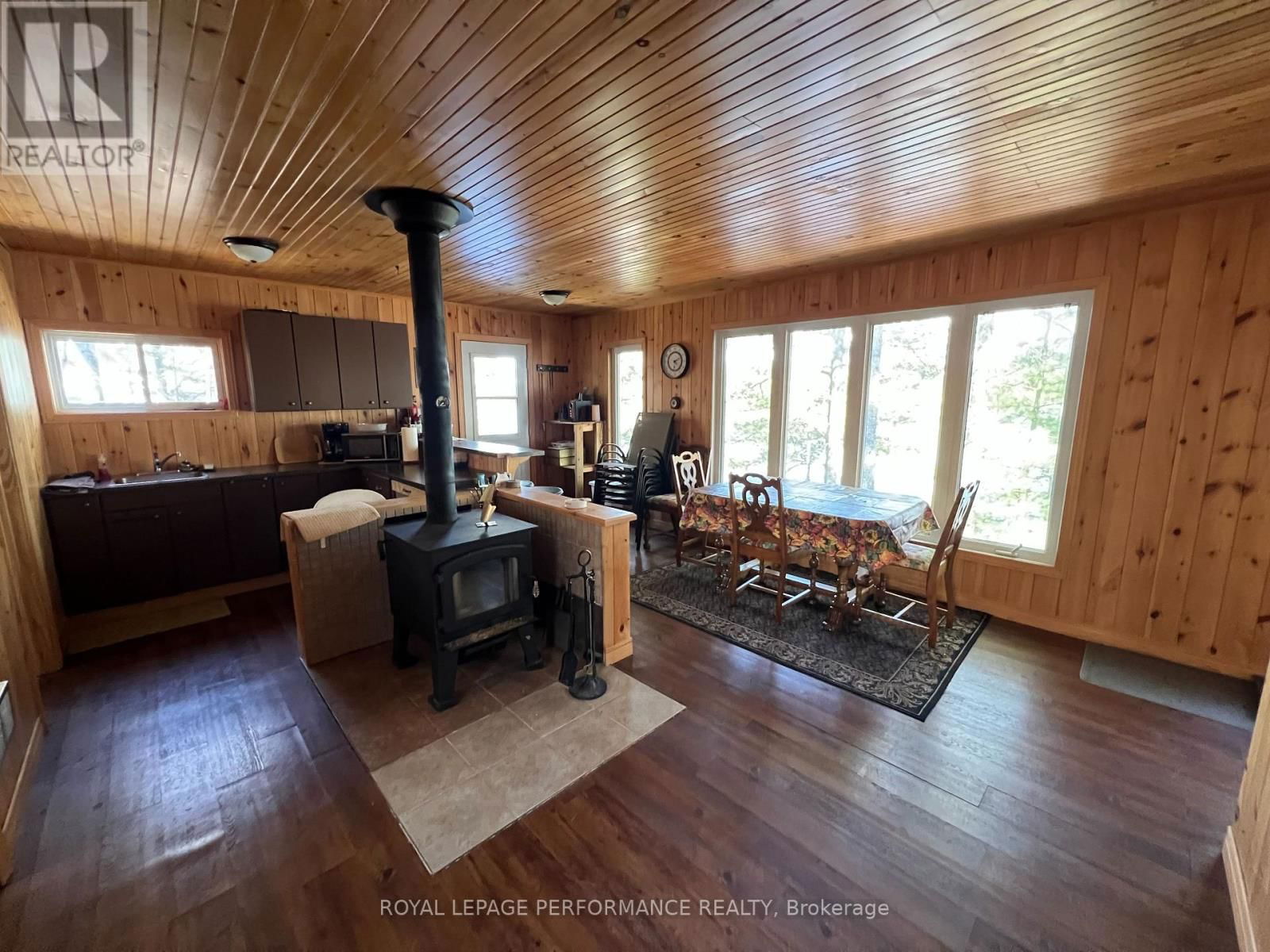 319 BAYVIEW LODGE ROAD Image 12