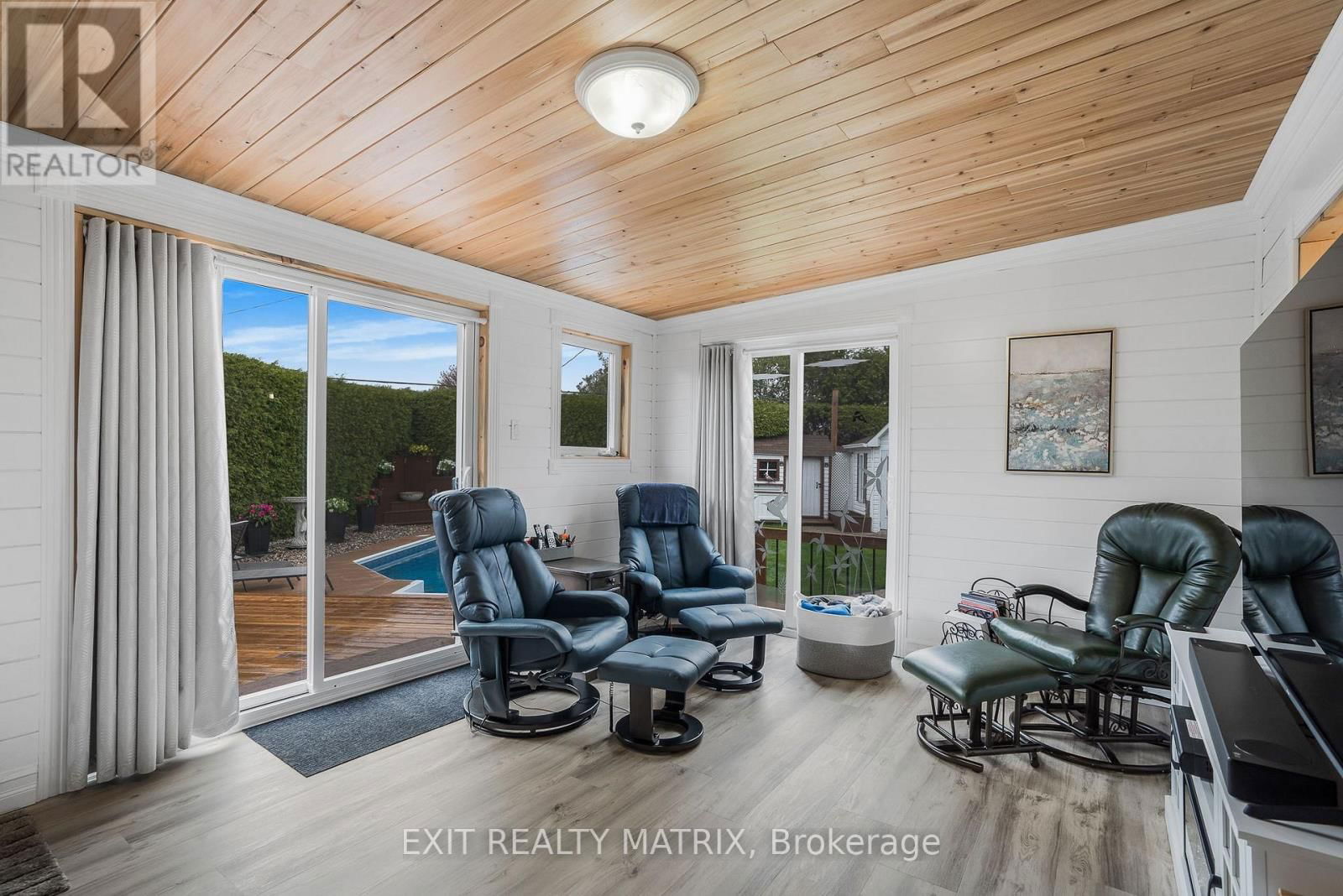 510 PARISIEN STREET Image 17