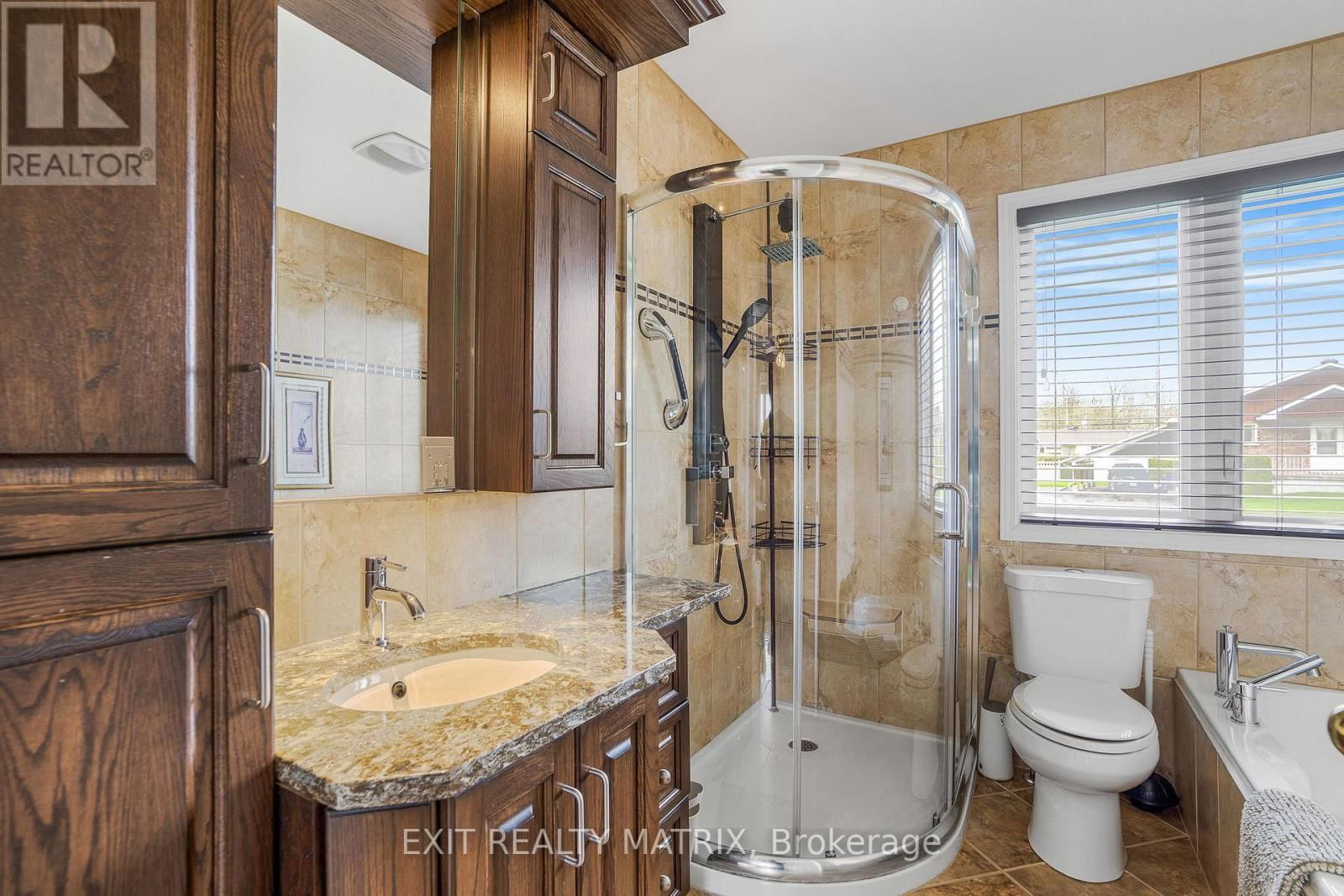 510 PARISIEN STREET Image 21