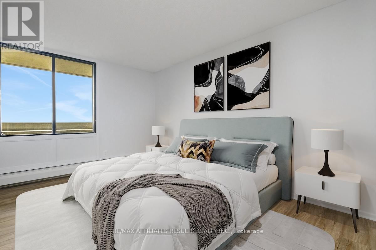 1002 - 415 GREENVIEW AVENUE Image 21