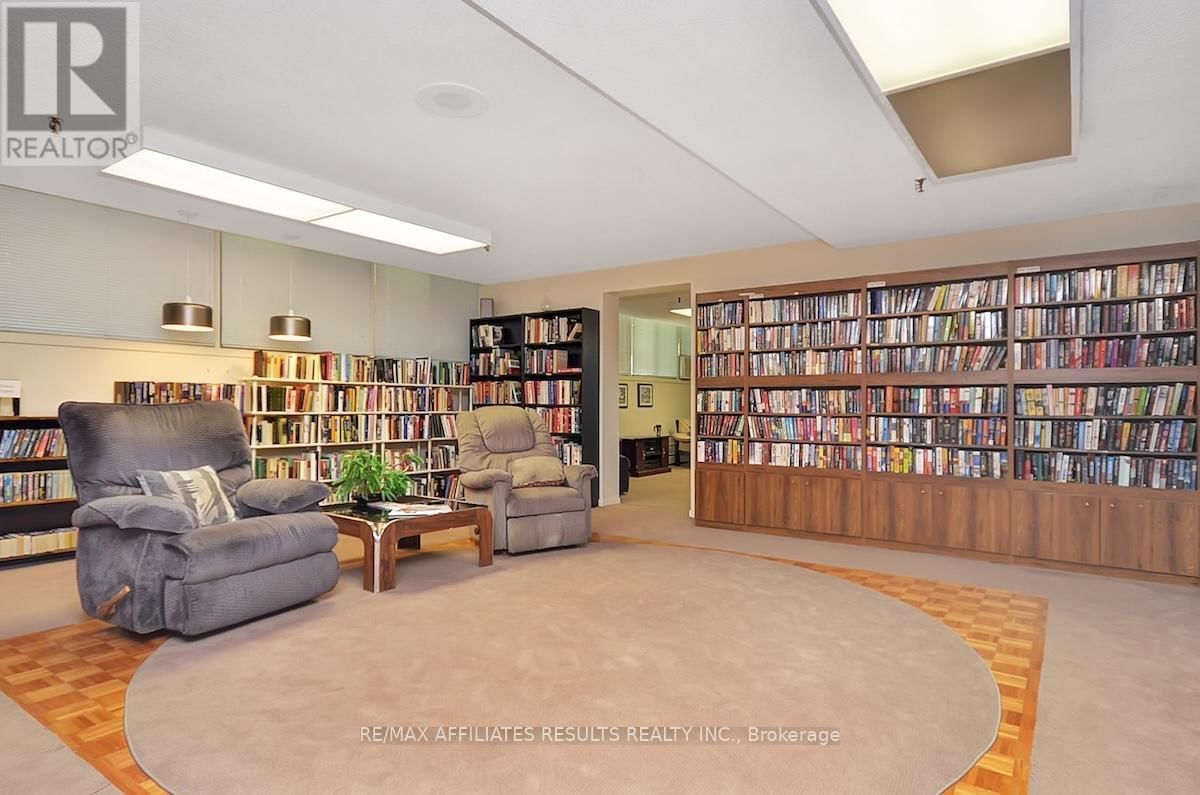 1002 - 415 GREENVIEW AVENUE Image 42