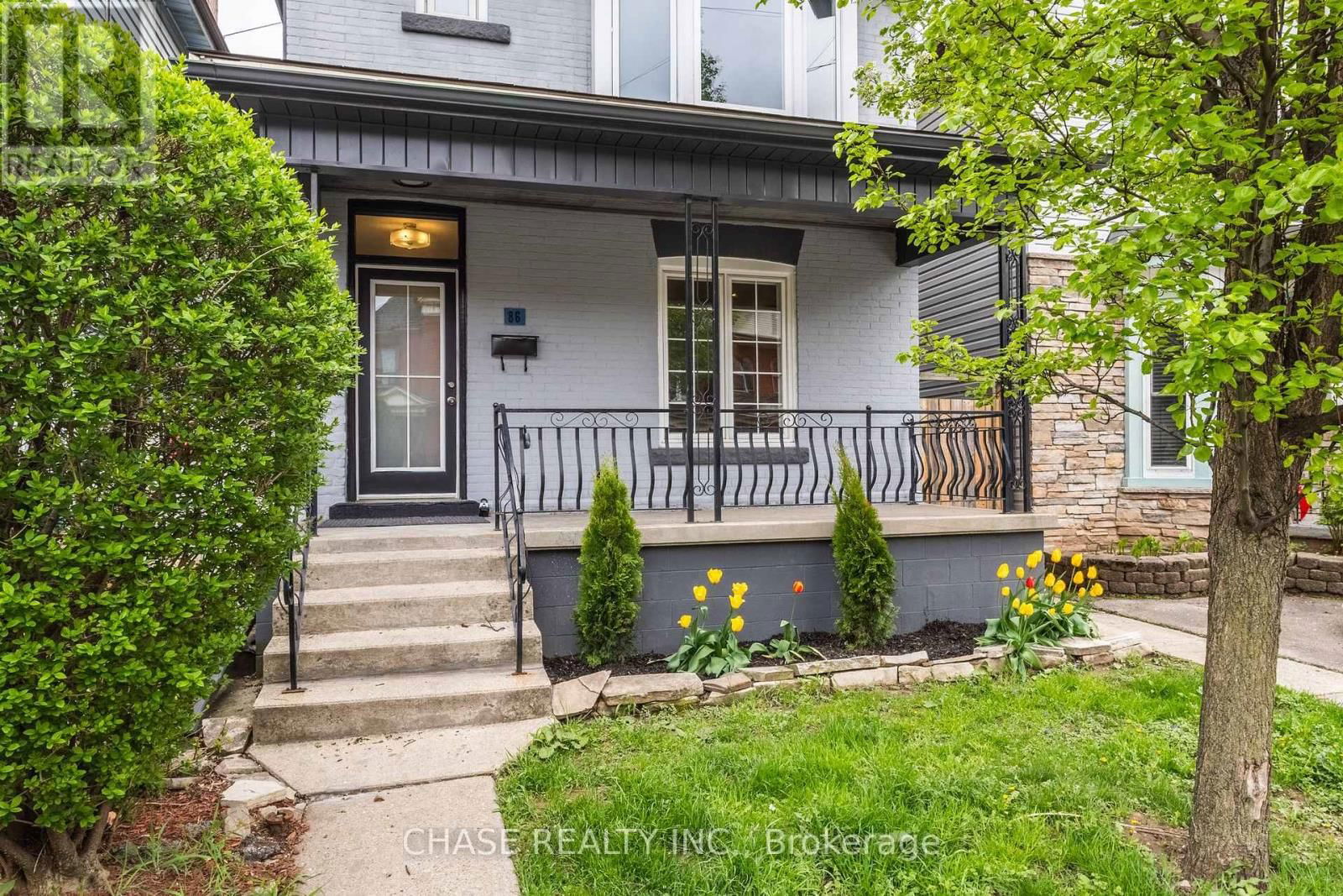 86 SMITH AVENUE Image 2