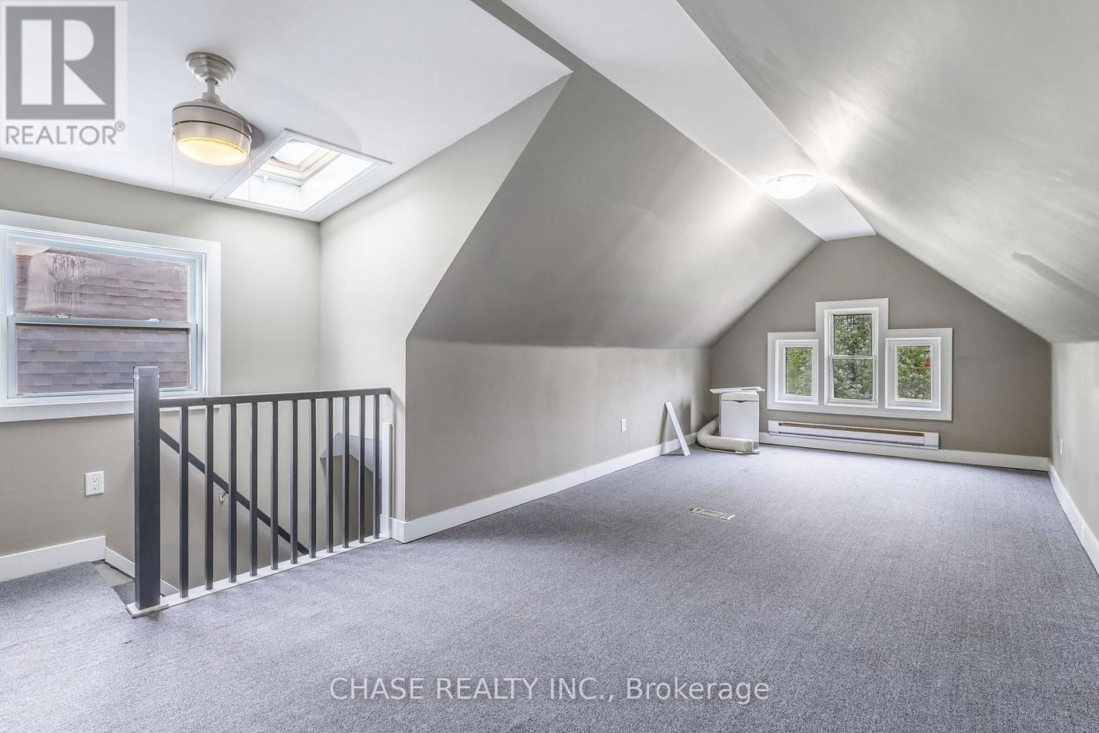 86 SMITH AVENUE Image 26