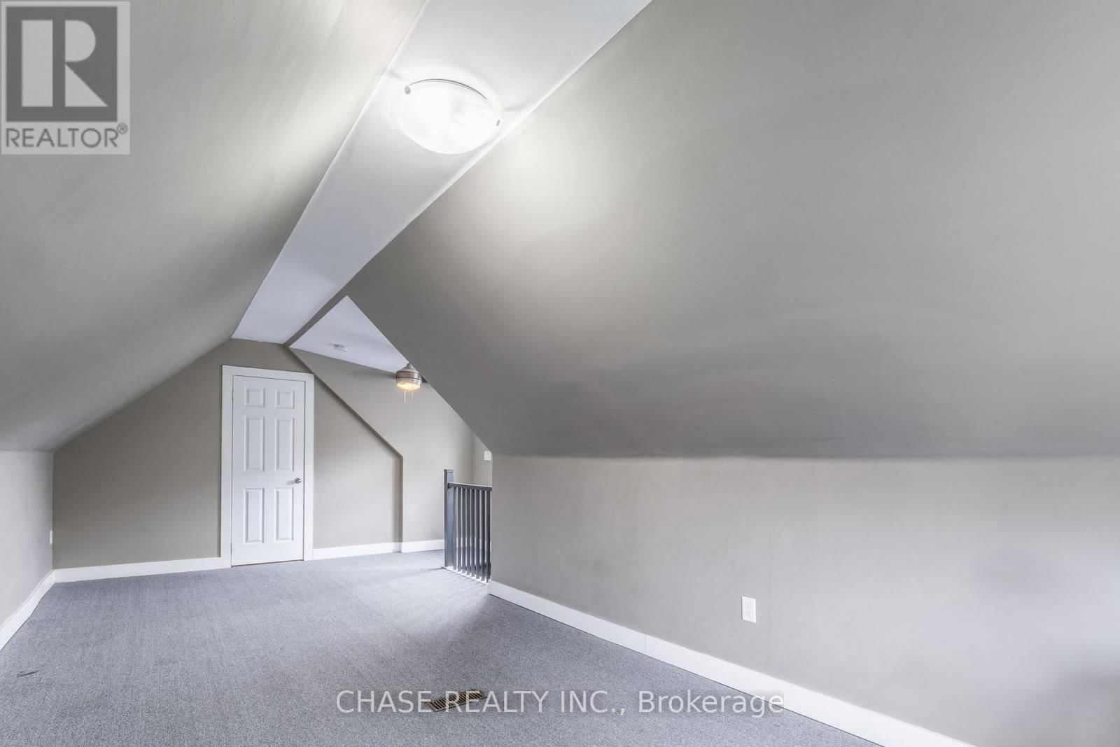 86 SMITH AVENUE Image 27