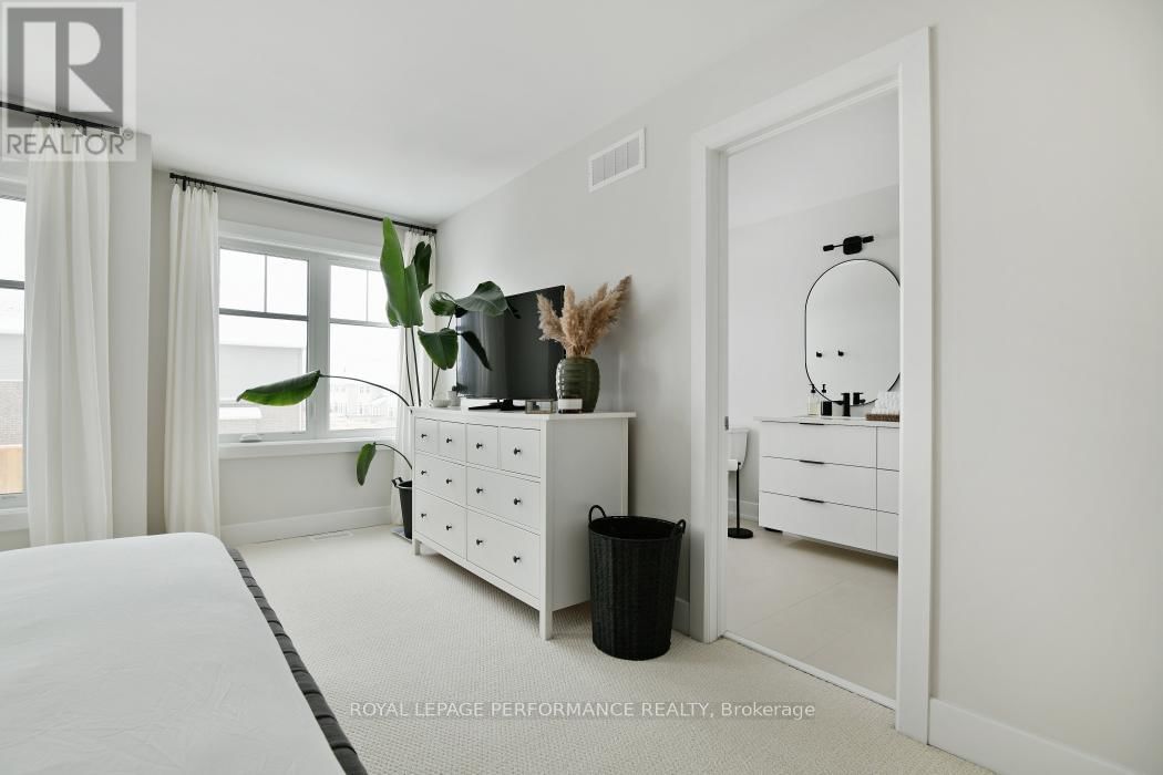 713 CAP DIAMANT WAY Image 13