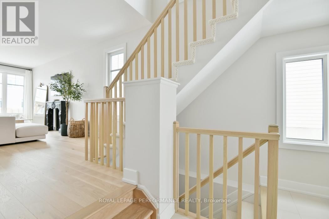 713 CAP DIAMANT WAY Image 2