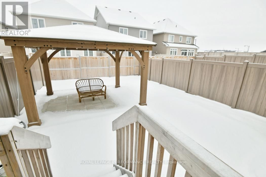 713 CAP DIAMANT WAY Image 25