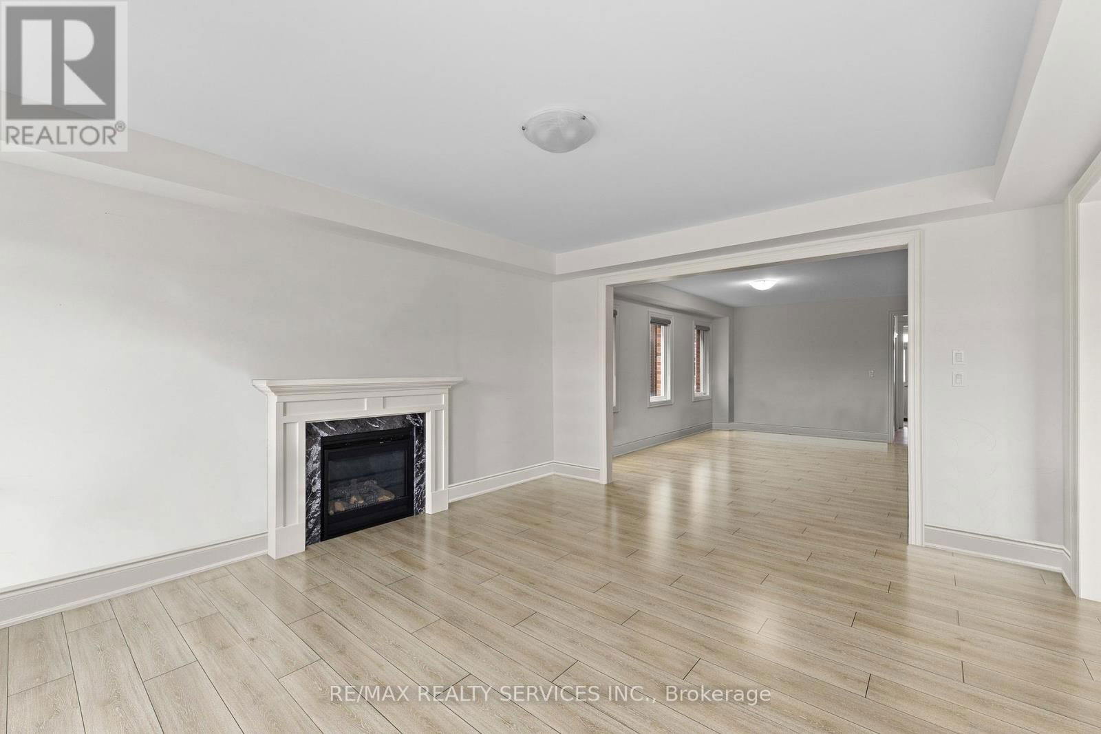 229 AGRO STREET Image 15