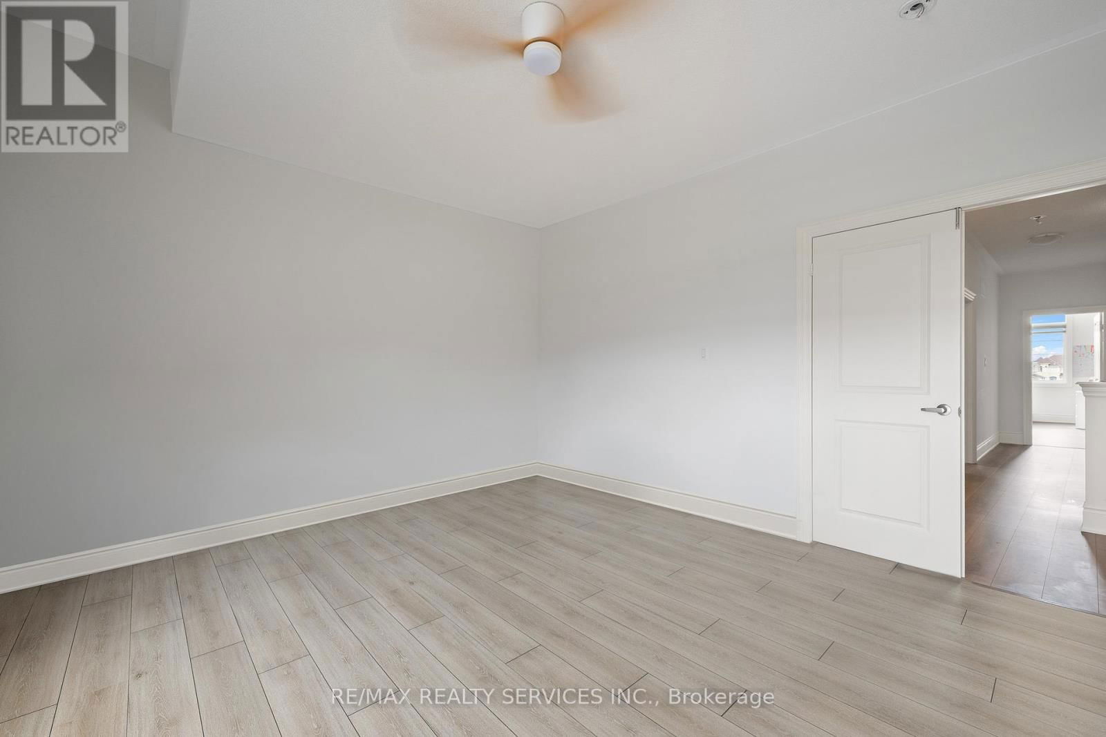 229 AGRO STREET Image 32