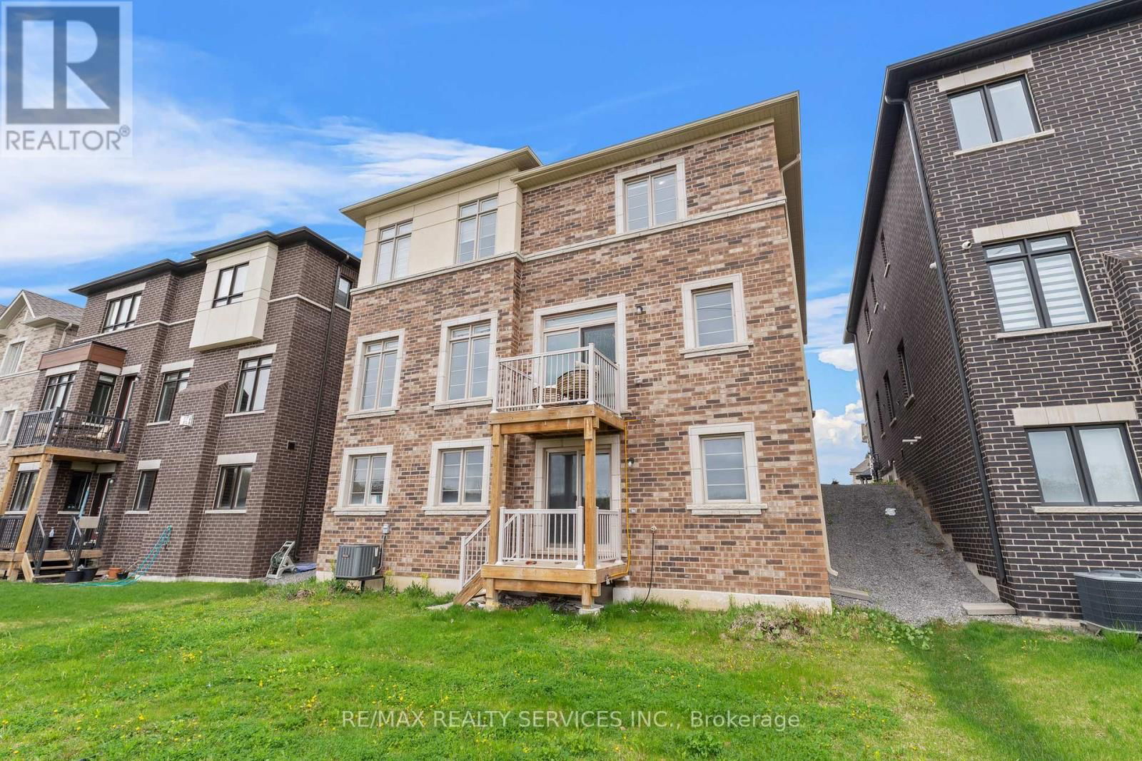 229 AGRO STREET Image 4