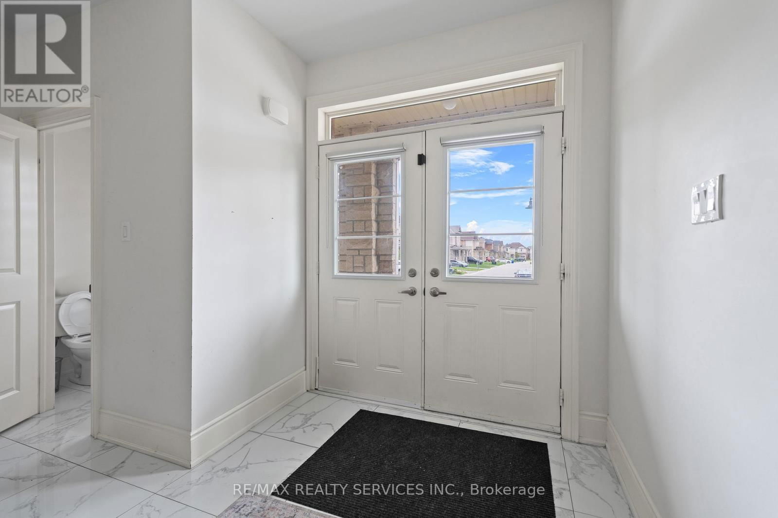 229 AGRO STREET Image 7