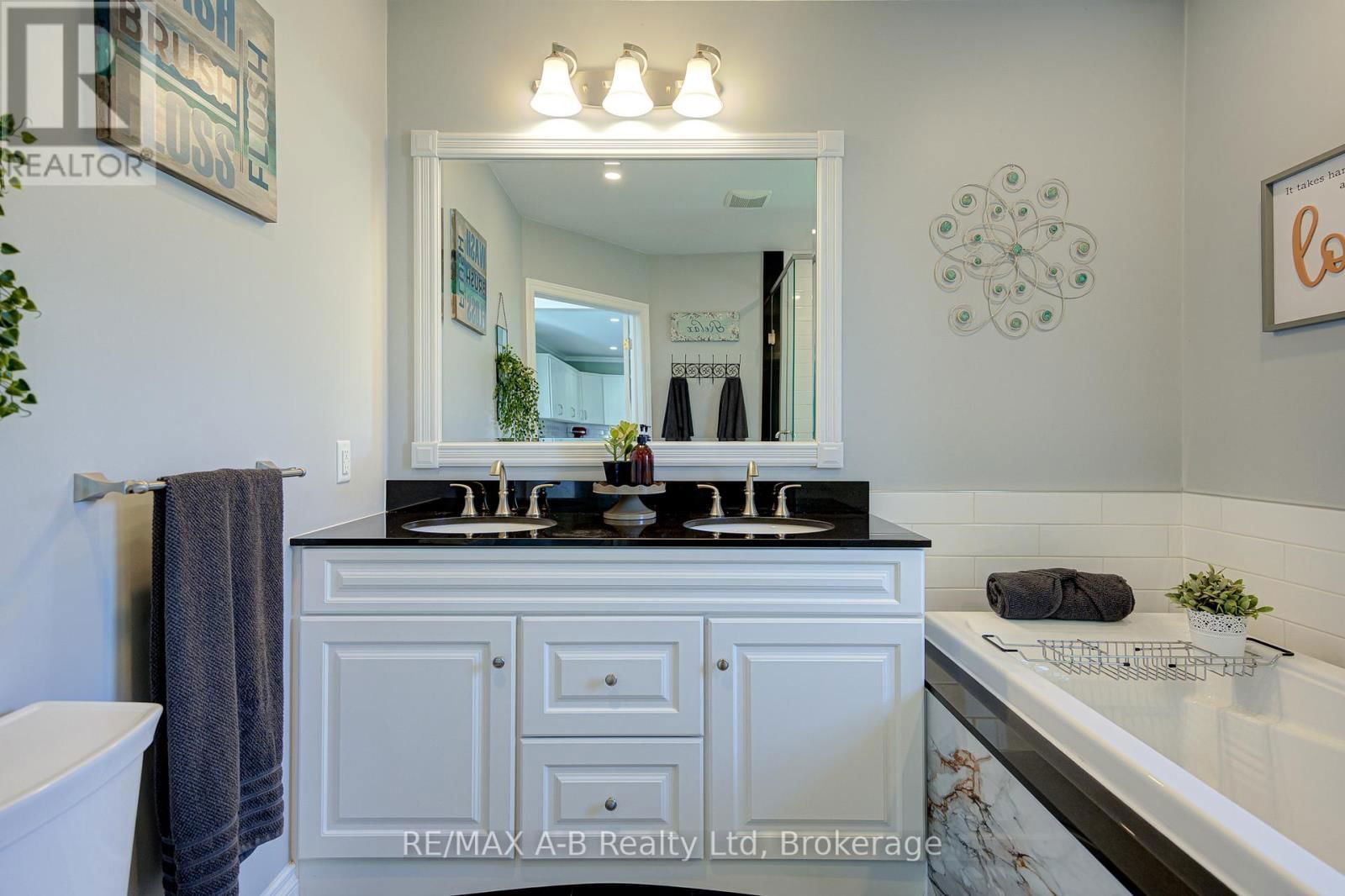 3963 ROAD 111 Image 11