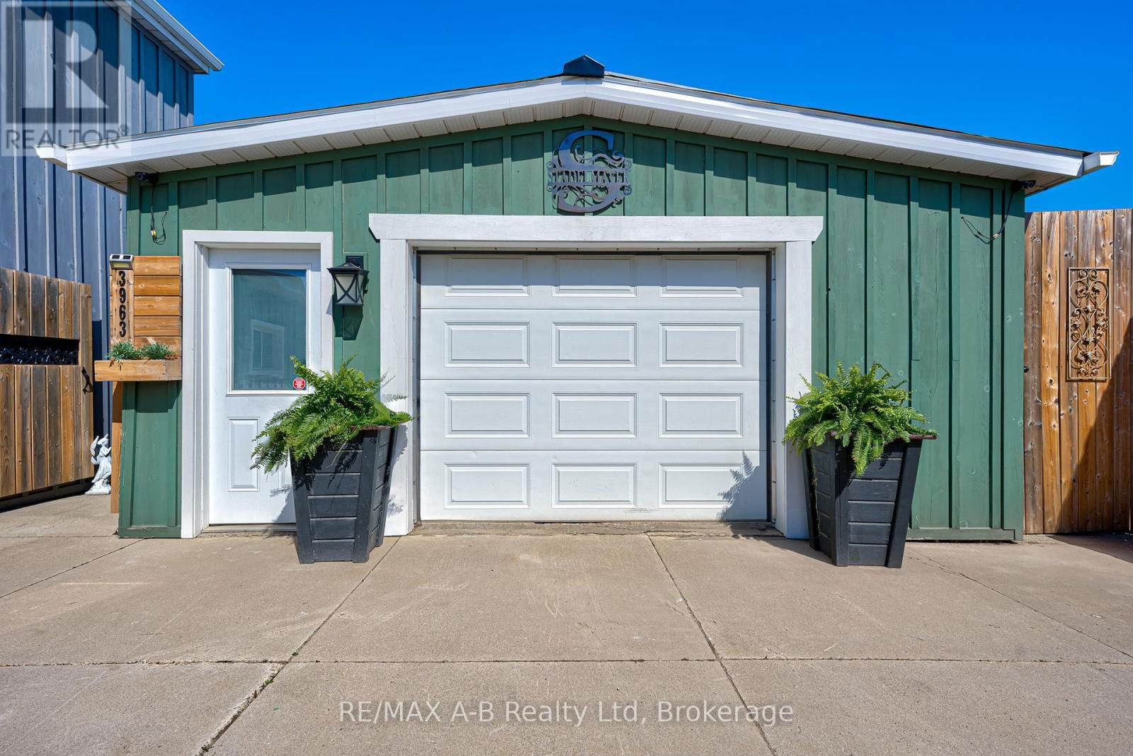 3963 ROAD 111 Image 43