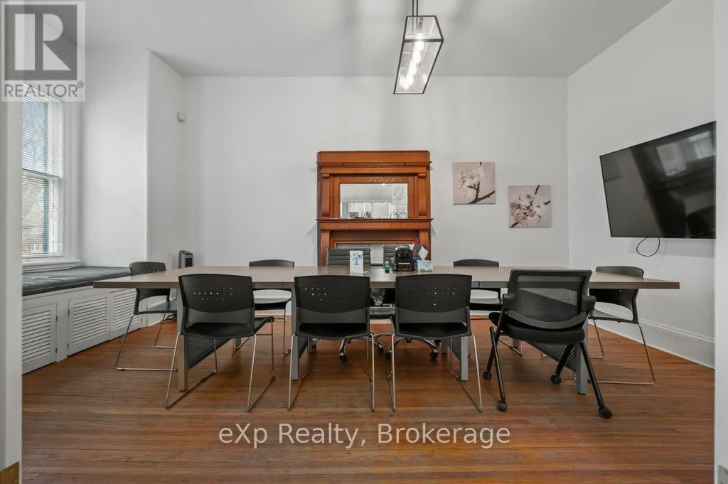 7 WATERLOO AVENUE Image 12