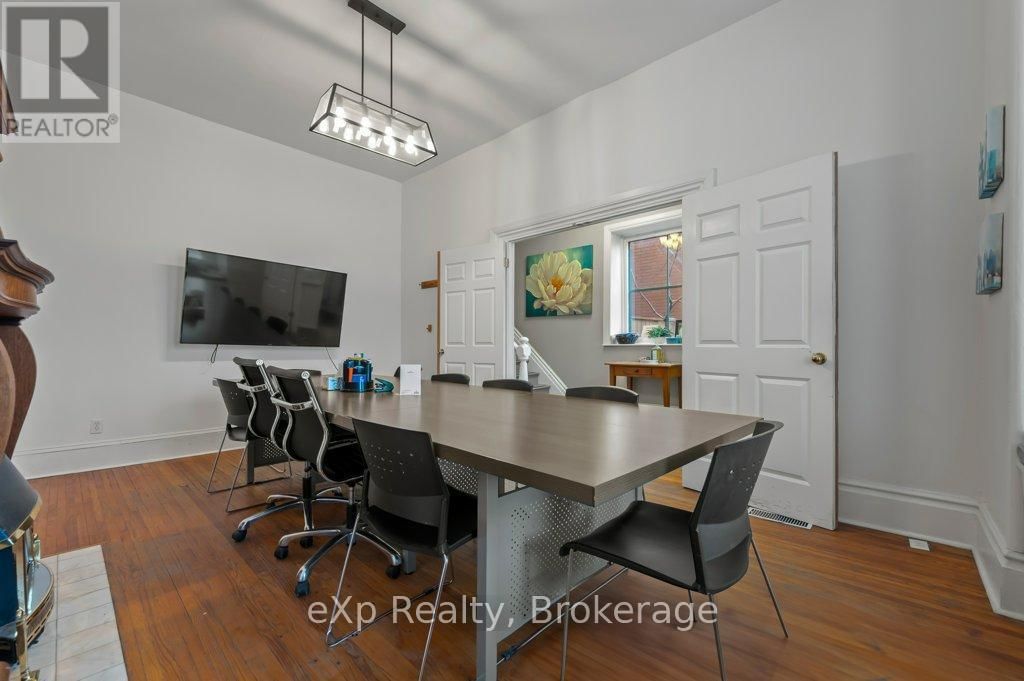 7 WATERLOO AVENUE Image 13
