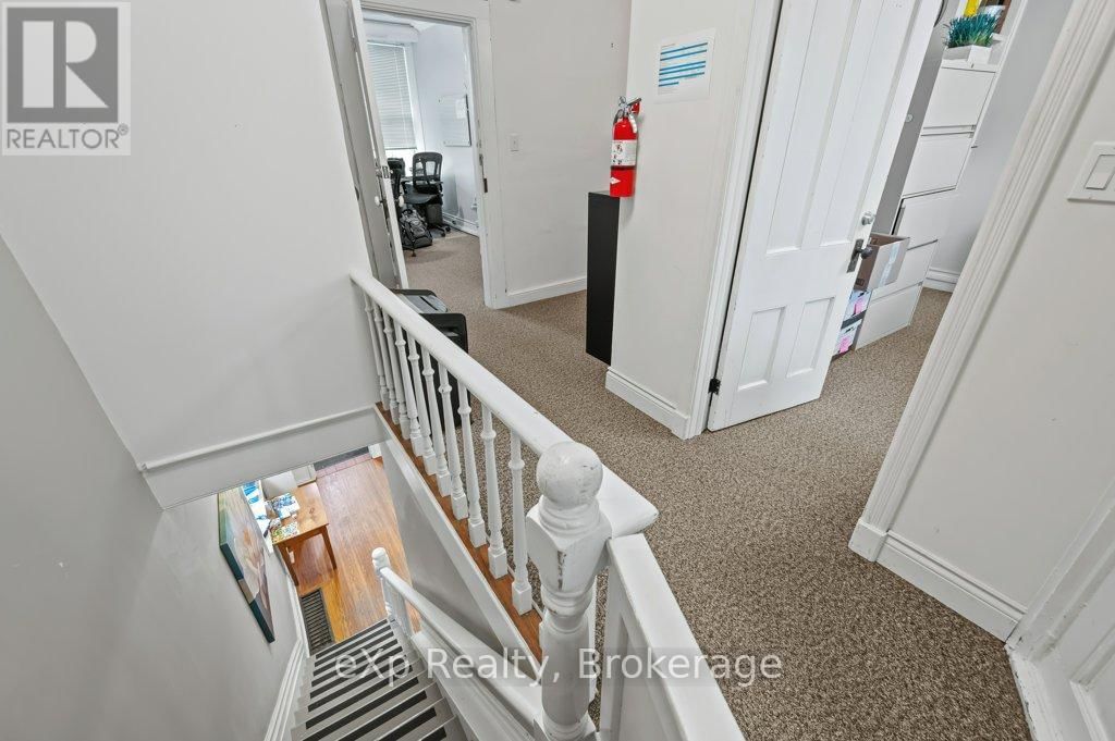 7 WATERLOO AVENUE Image 22