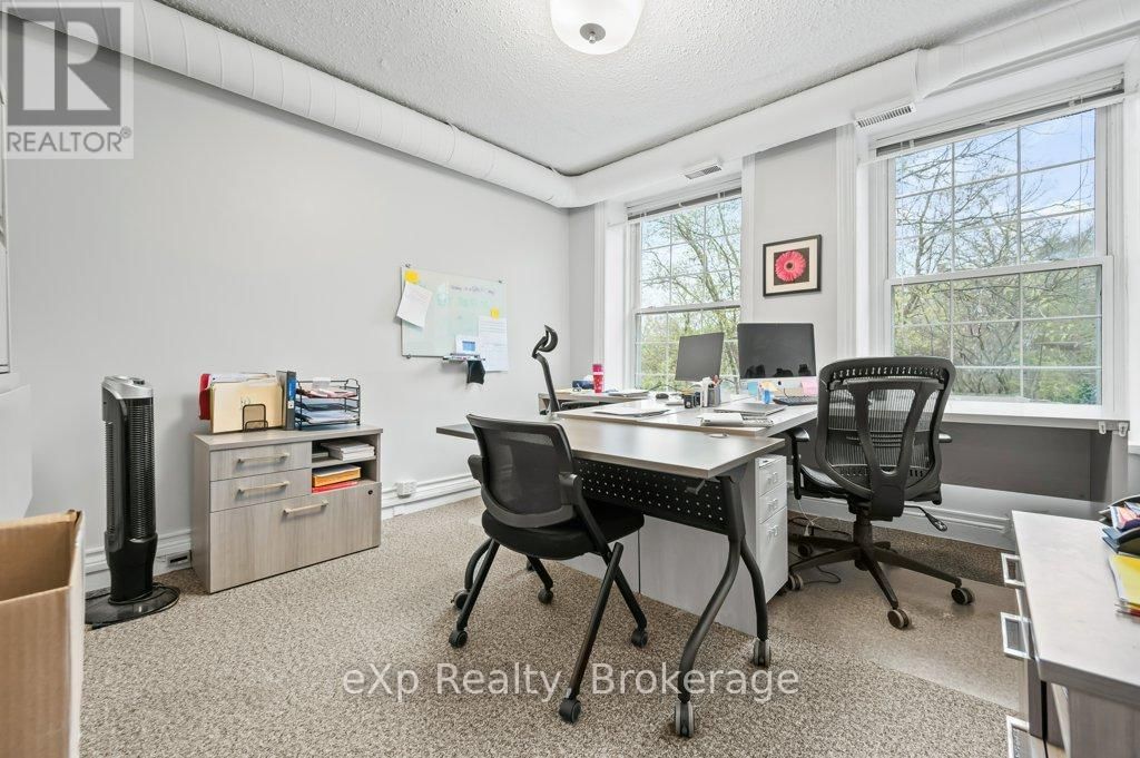 7 WATERLOO AVENUE Image 25