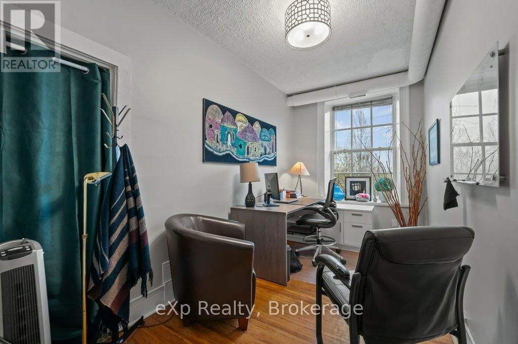 7 WATERLOO AVENUE Image 27