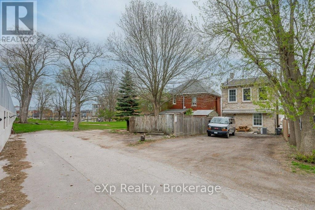 7 WATERLOO AVENUE Image 36