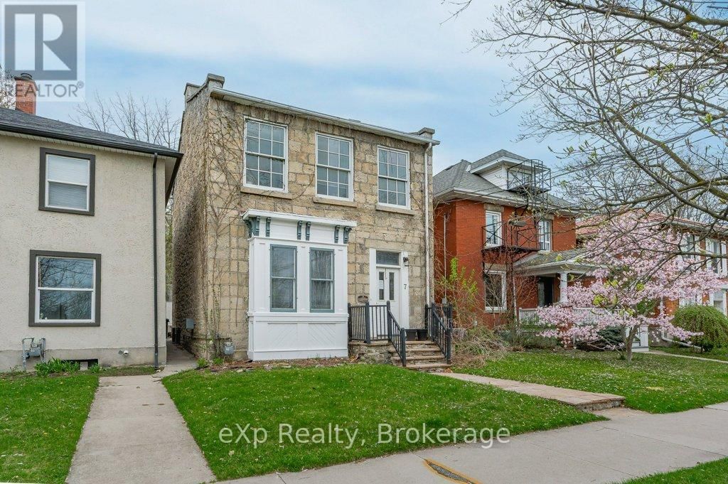 7 WATERLOO AVENUE Image 4