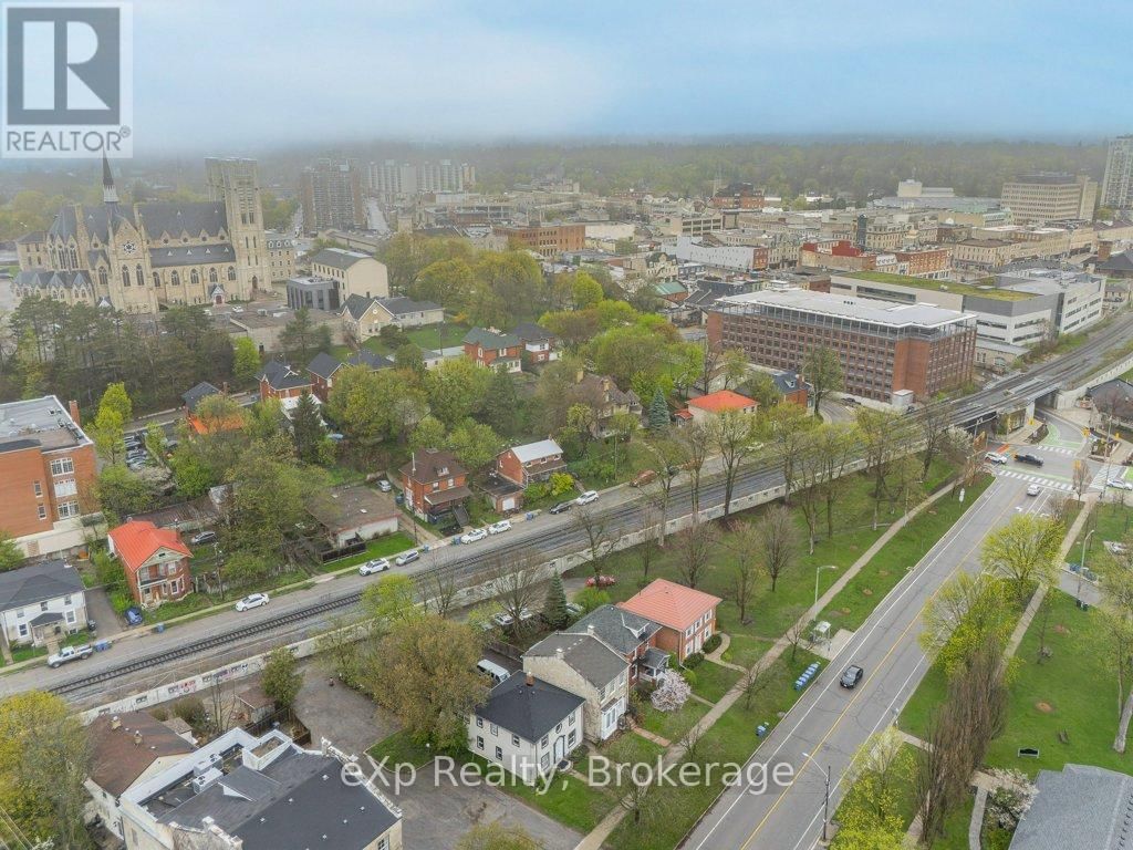 7 WATERLOO AVENUE Image 46