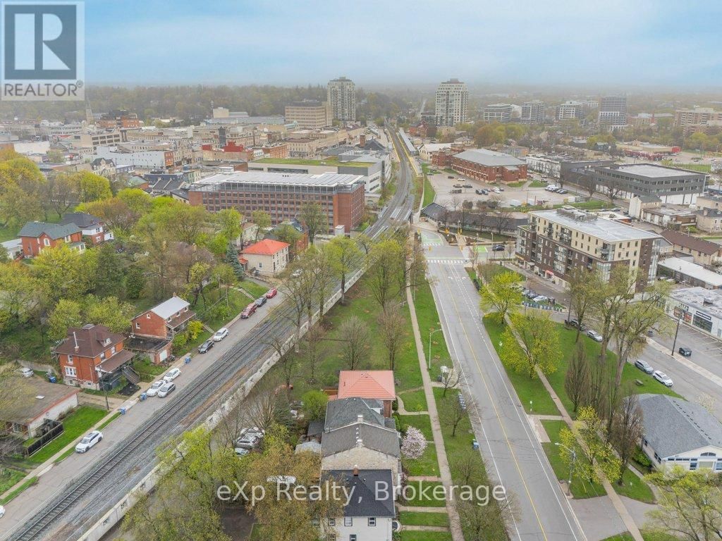 7 WATERLOO AVENUE Image 47