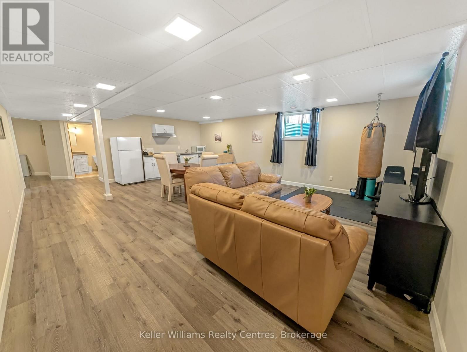 443 MARY ROSE AVENUE Image 26