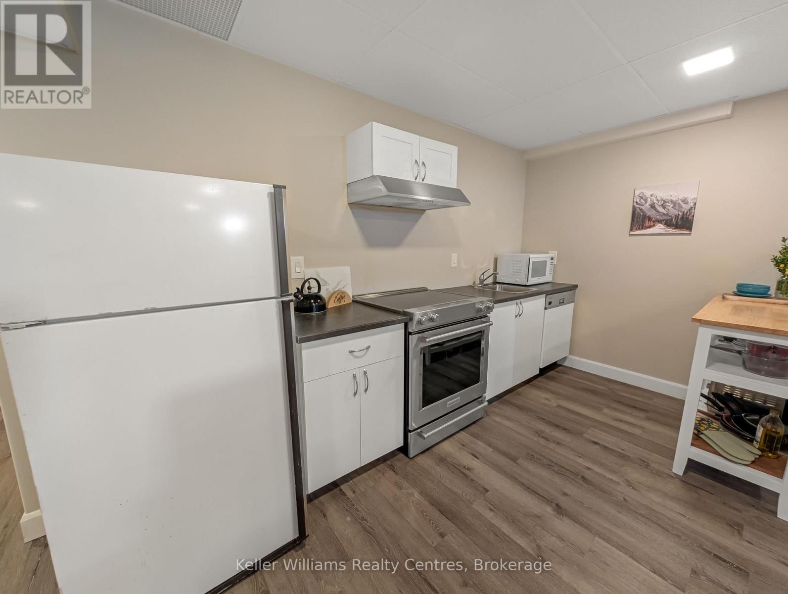 443 MARY ROSE AVENUE Image 32