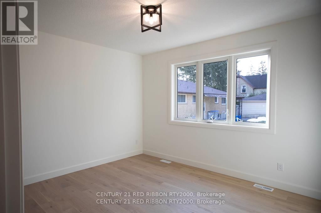 6 - 430 HEAD STREET NORTH Image 10