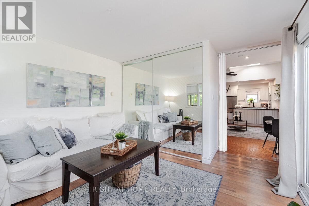 62 FLORENCE STREET Image 13
