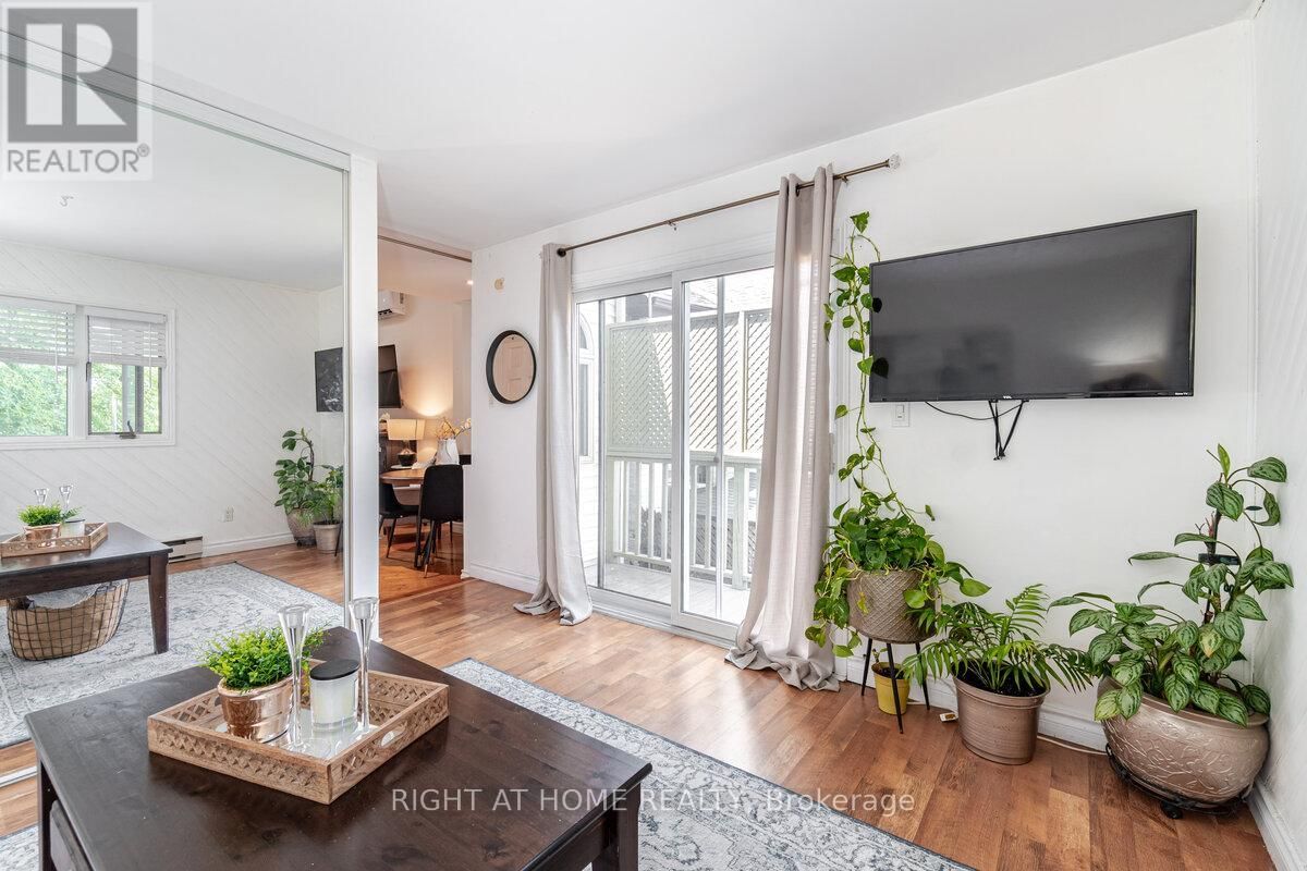 62 FLORENCE STREET Image 15