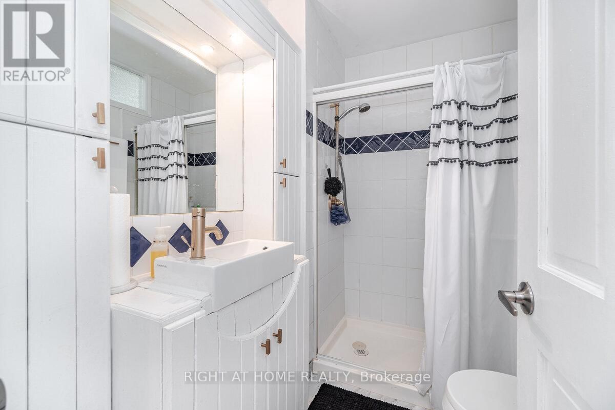 62 FLORENCE STREET Image 16