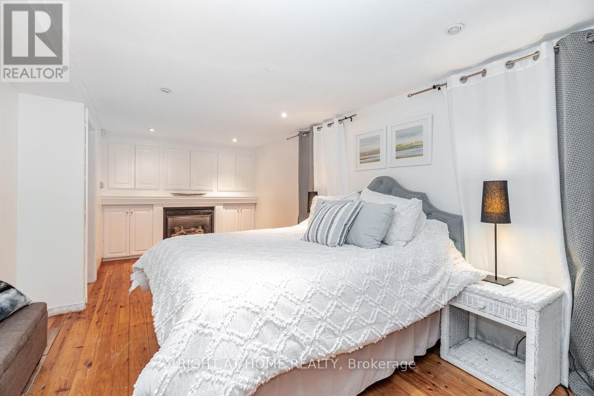 62 FLORENCE STREET Image 18