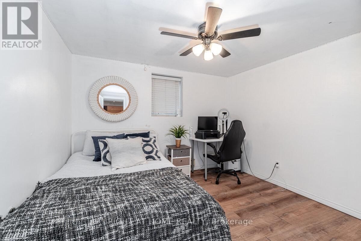 62 FLORENCE STREET Image 21