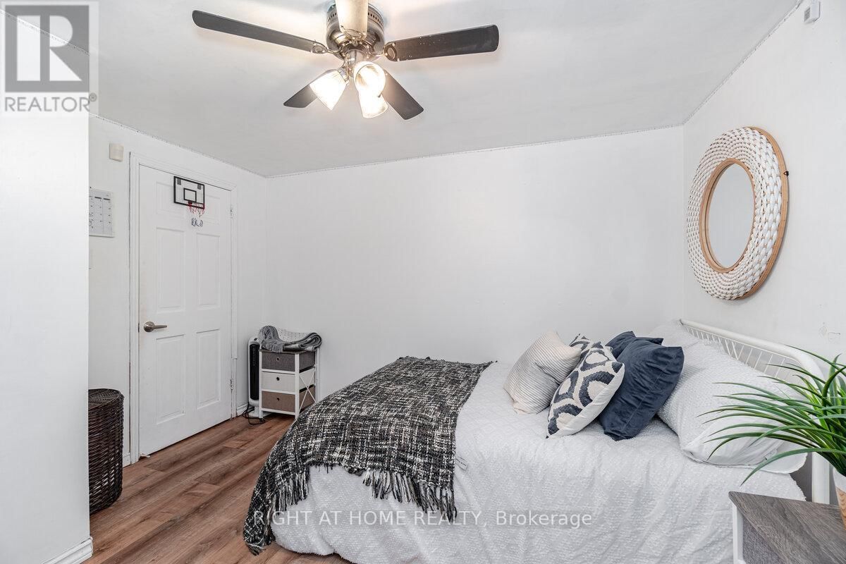 62 FLORENCE STREET Image 22