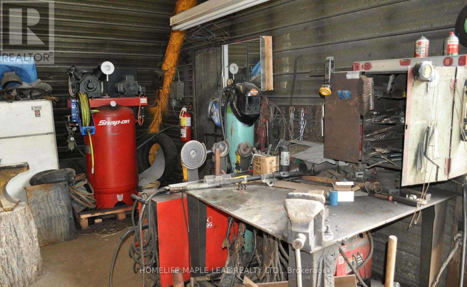 5919 KING ST (HWY 542) Image 20