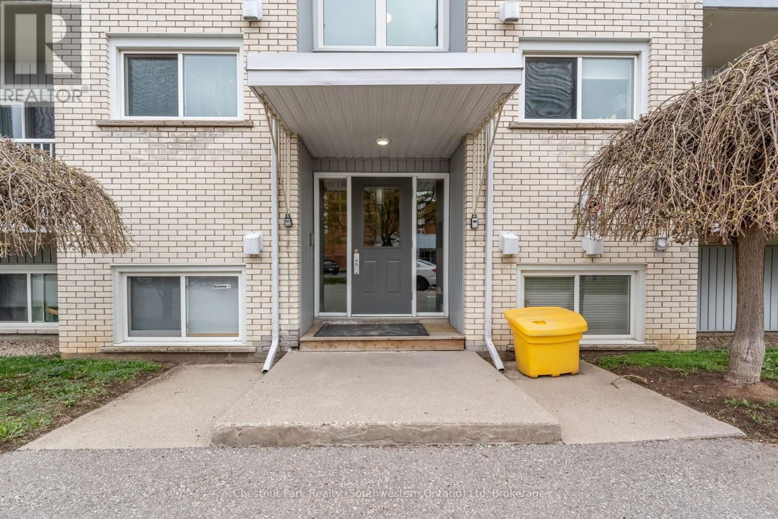 7 - 37 CONROY CRESCENT Image 2