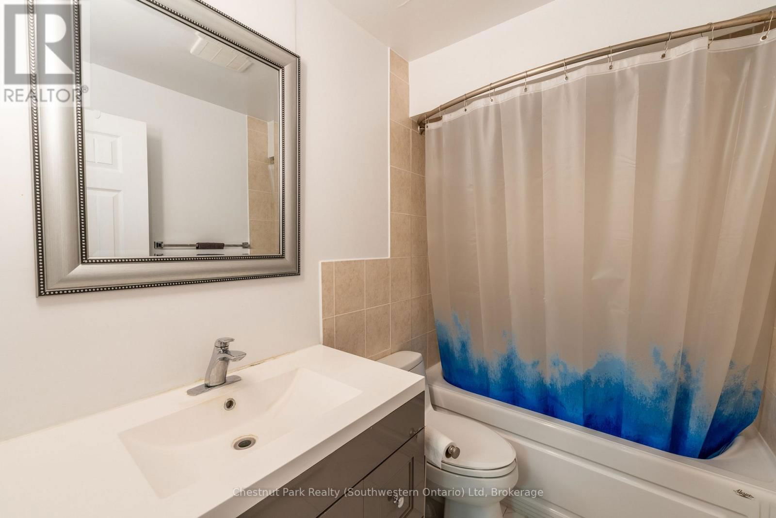 7 - 37 CONROY CRESCENT Image 24