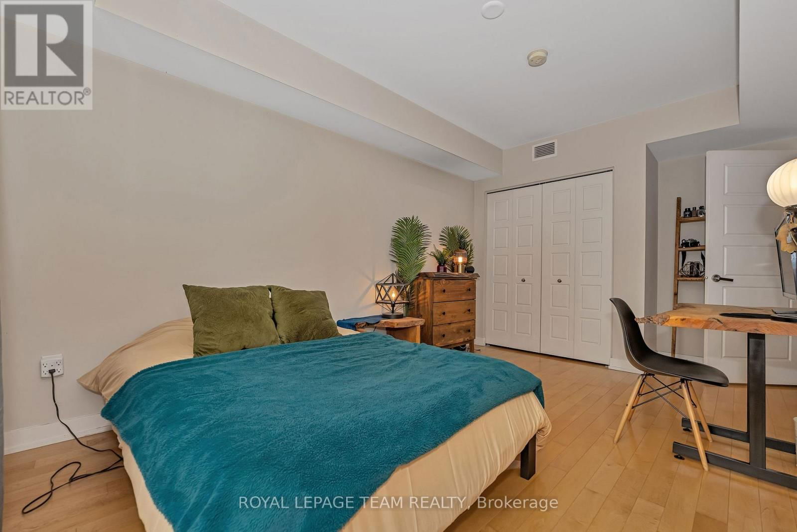 319 - 316 BRUYERE STREET Image 15