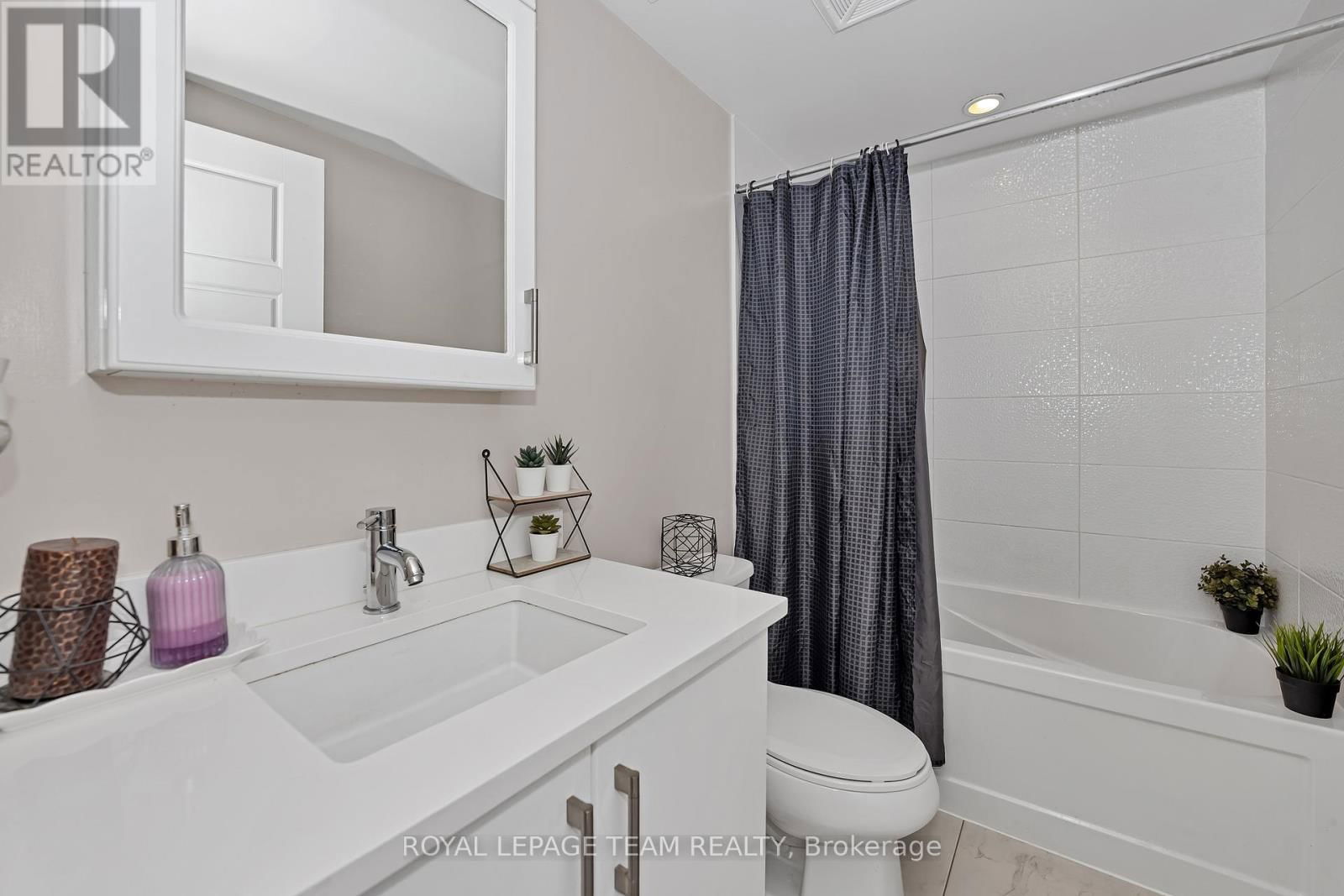 319 - 316 BRUYERE STREET Image 8