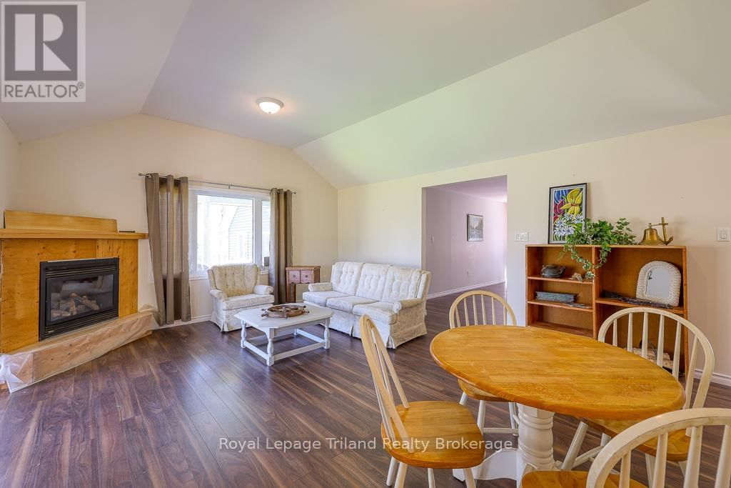 3435 COLIN STREET Image 10